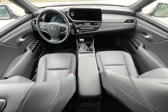 Lexus ES 300h Business Edition