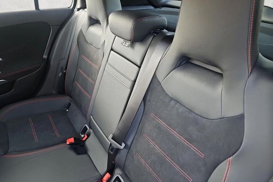 Mercedes Klasa A 220 4MATIC AMG Line