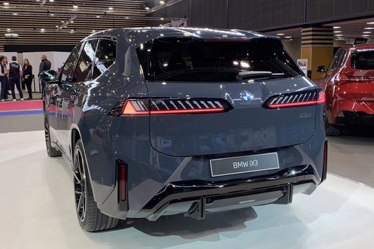 BMW iX3 50 xDrive M Sport