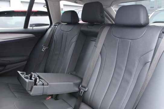 BMW Seria 5 Touring 530e xDrive Luxury Line