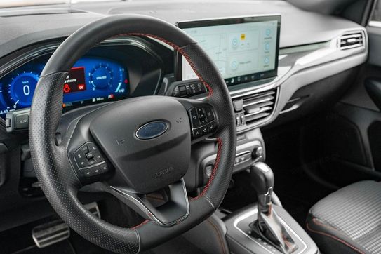 Ford Focus 1.0 EcoBoost mHEV ST-Line X aut
