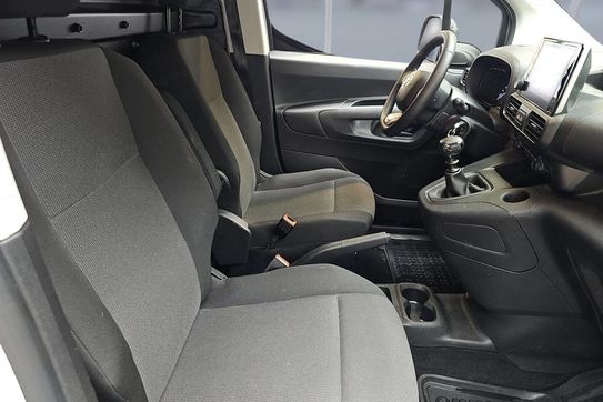 Toyota ProAce D-4T Active