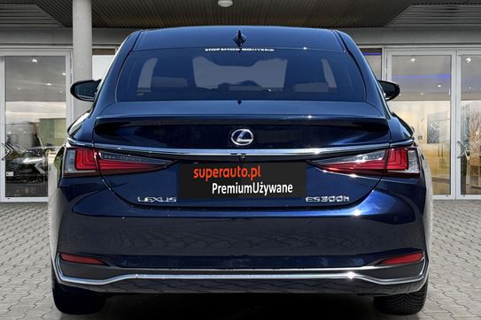 Lexus ES 300h Business Edition