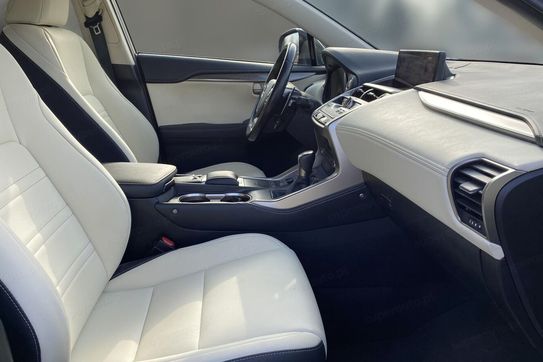 Lexus NX 300h F Impression AWD