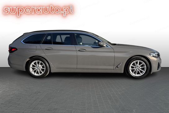 BMW Seria 5 520i