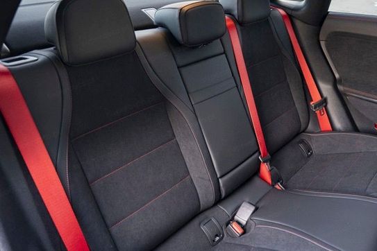 Mercedes CLA 220 4-Matic AMG Line