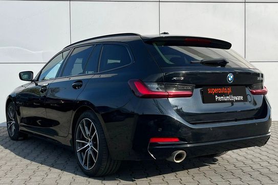 BMW Seria 3 Touring 330e xDrive