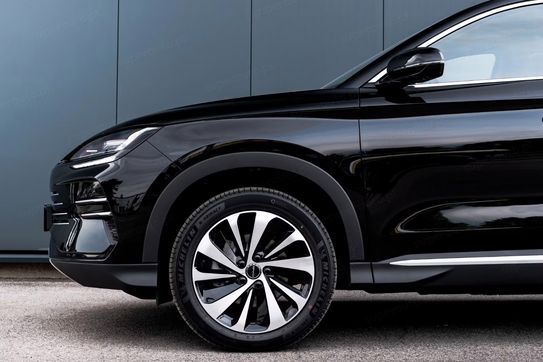 BYD Seal U DM-i  Design AWD