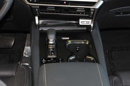 Lexus RX 450h+ Omotenashi 2.5 Hybrid Plug-in