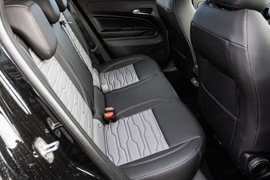 Jeep Avenger Upland 1.2 Hybrid 4xe