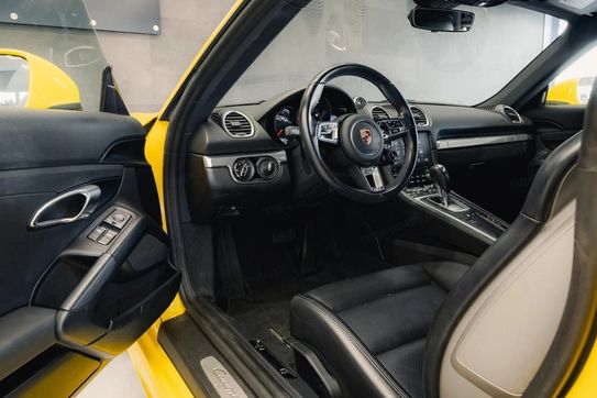 Porsche Cayman 718 Cayman PDK