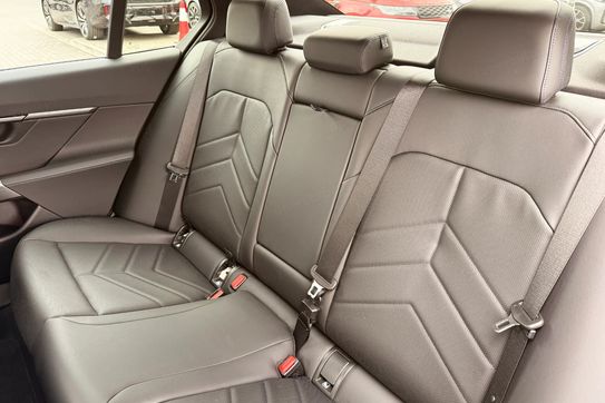 BMW Seria 5 520i mHEV aut
