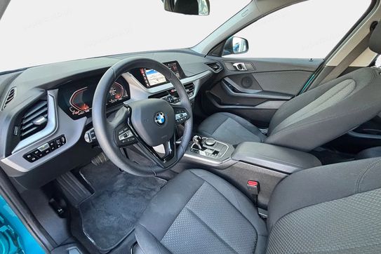 BMW Seria 1 118i Advantage
