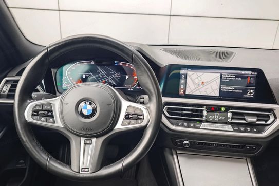 BMW Seria 3 320d xDrive Advantage sport-aut