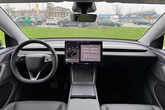 Tesla Model Y Long Range AWD