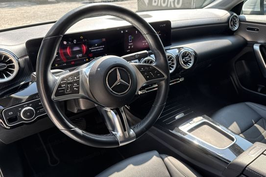Mercedes CLA 200