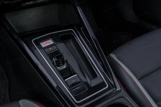 Volkswagen Golf VIII 2.0 TSI GTI