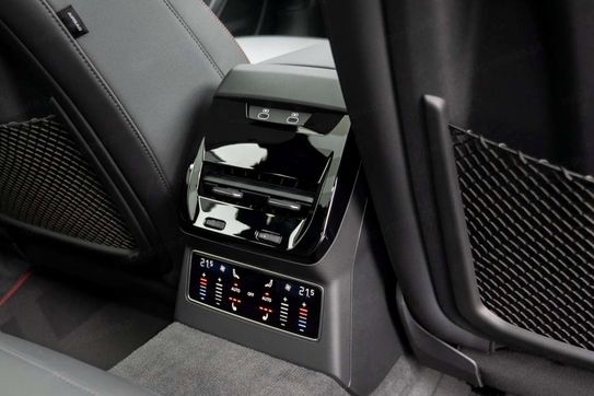 Audi A6 e-Hybrid quattro Avant