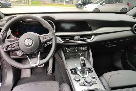 Alfa Romeo Stelvio Turbo Veloce Q4