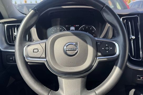 Volvo XC60 B4 B Momentum