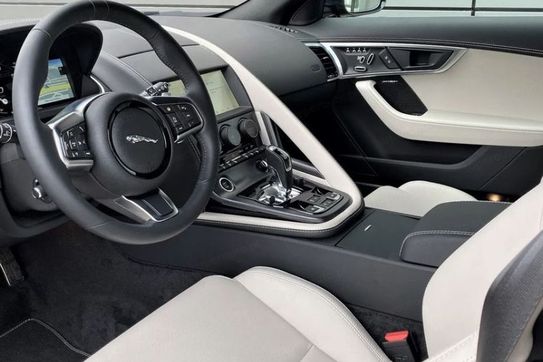 Jaguar F-Type 2.0 Turbo R-Dynamic aut