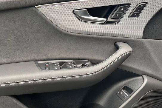 Audi Q7 60 TFSI e quattro S Line