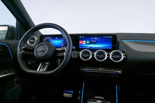 Mercedes B Klasa 250 e PHEV AMG Line 8G-DCT