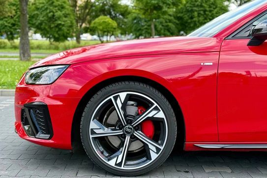 Audi A4 40 TFSI quattro S Line