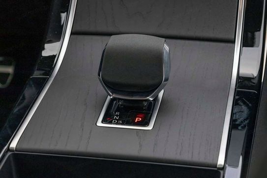 Land Rover Range Rover Velar P400e Dynamic SE