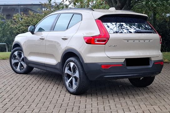 Volvo XC40 B4 Ultra Dark