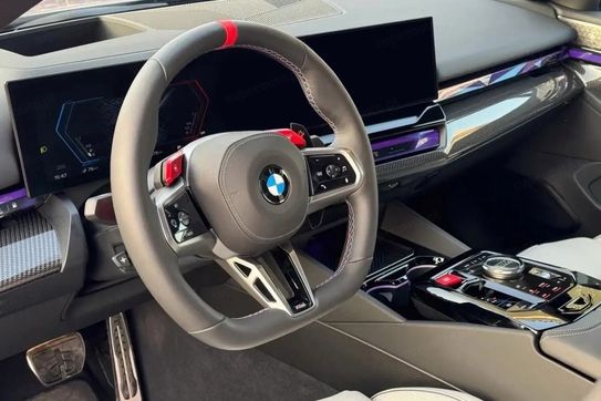 BMW Seria 5 M5