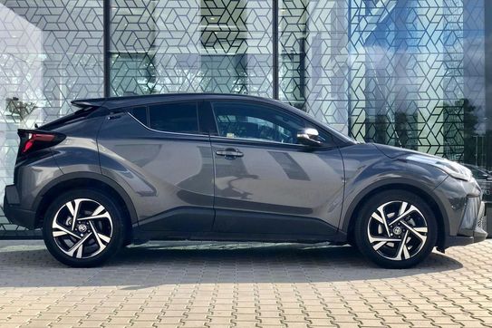 Toyota C-HR Hybrid Style