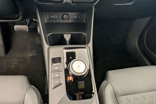 MG 3 Exclusive 1.5 Hybrid+ AT