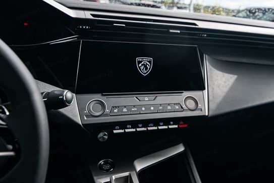 Peugeot 408 Allure e-DCS 1.2 mHEV