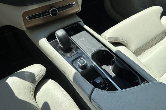 Volvo XC90 B5 D AWD Momentum Pro