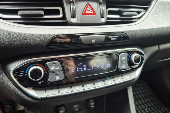 Hyundai i30 1.5 T-GDI Smart