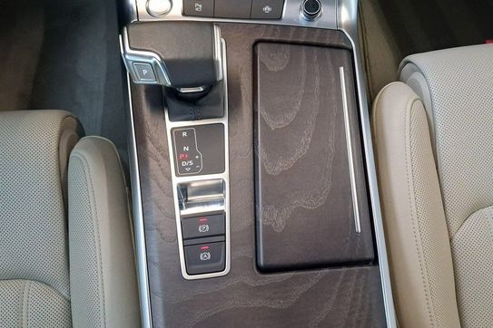Audi A6 50 TDI quattro S Line