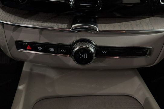 Volvo XC60 B4 D AWD Momentum