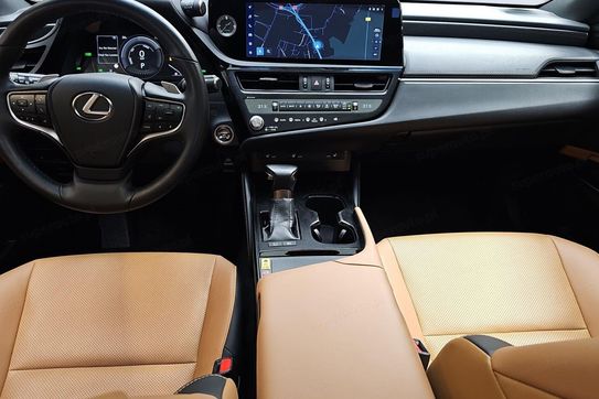 Lexus ES 300H Business Edition