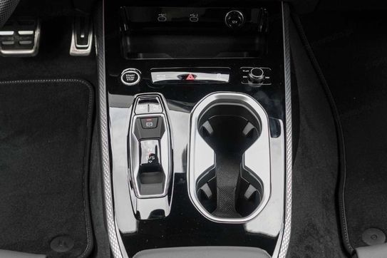 Audi A6 TFSI S line Avant