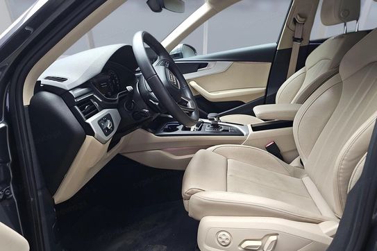 Audi A4 40 TFSI mHEV Quattro S Line S tronic