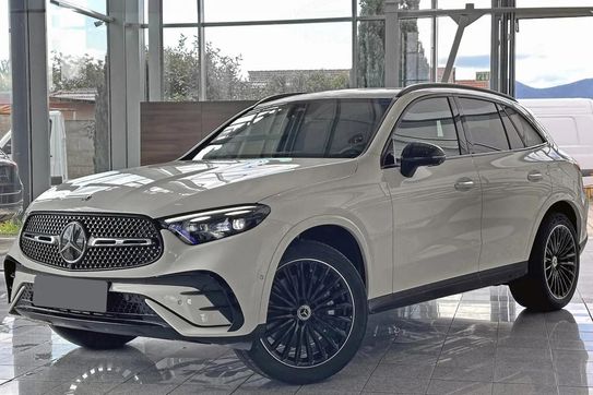Mercedes GLC 300 e 4-Matic AMG Line