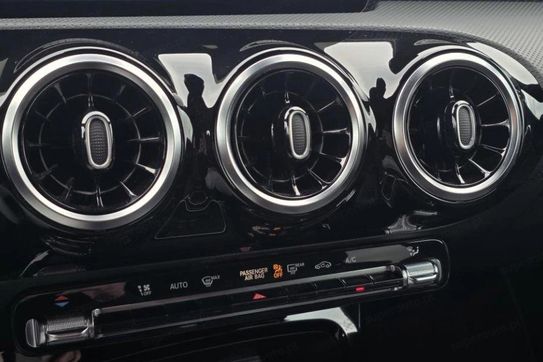 Mercedes CLA 200 d Progressive 8G-DCT