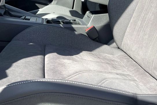 Volkswagen Golf Life 2.0 TDI