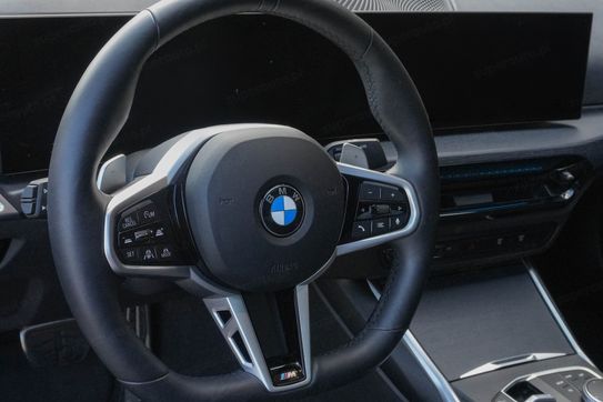 BMW Seria 3 330i xDrive M Sport