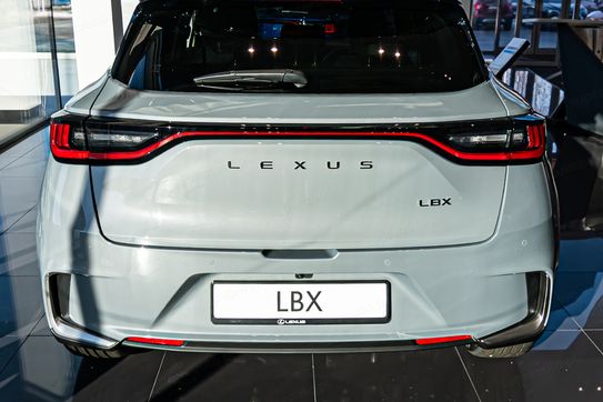 Lexus LBX Emotion 1.5 Hybrid