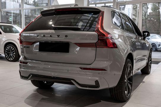 Volvo XC60 B5 AWD Ultra Black Edition