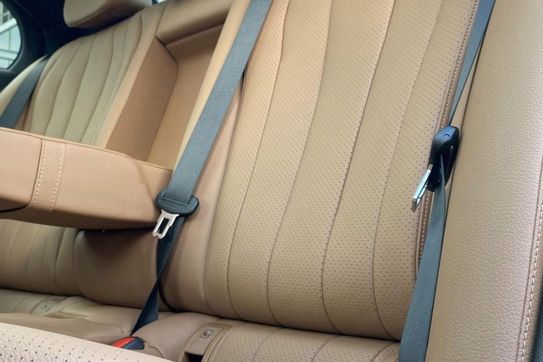 Mercedes Klasa E 200 4-Matic AMG