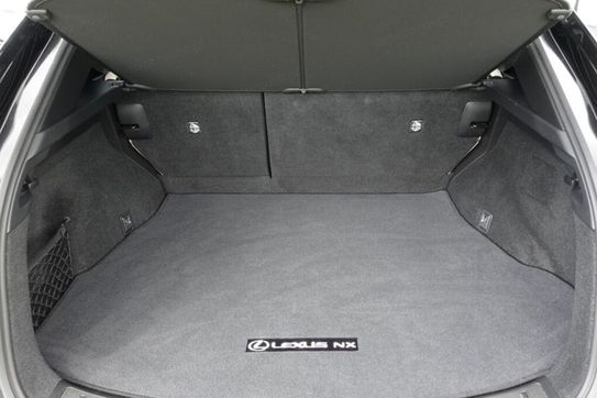 Lexus NX 350h Omotenashi 2.5 Hybrid AWD