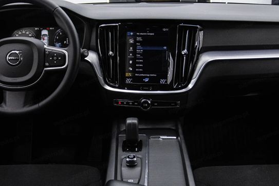 Volvo V60 B3 B Momentum Core aut